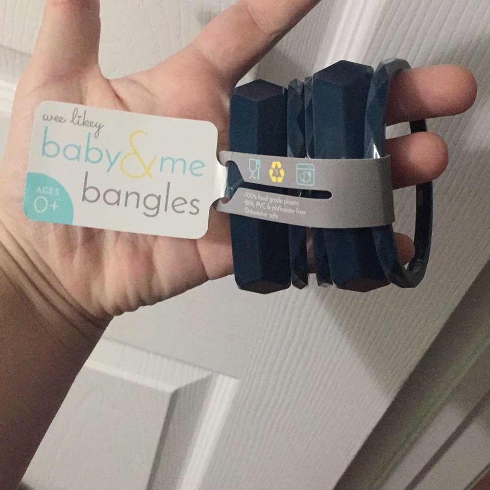Wee likey baby & me bangles